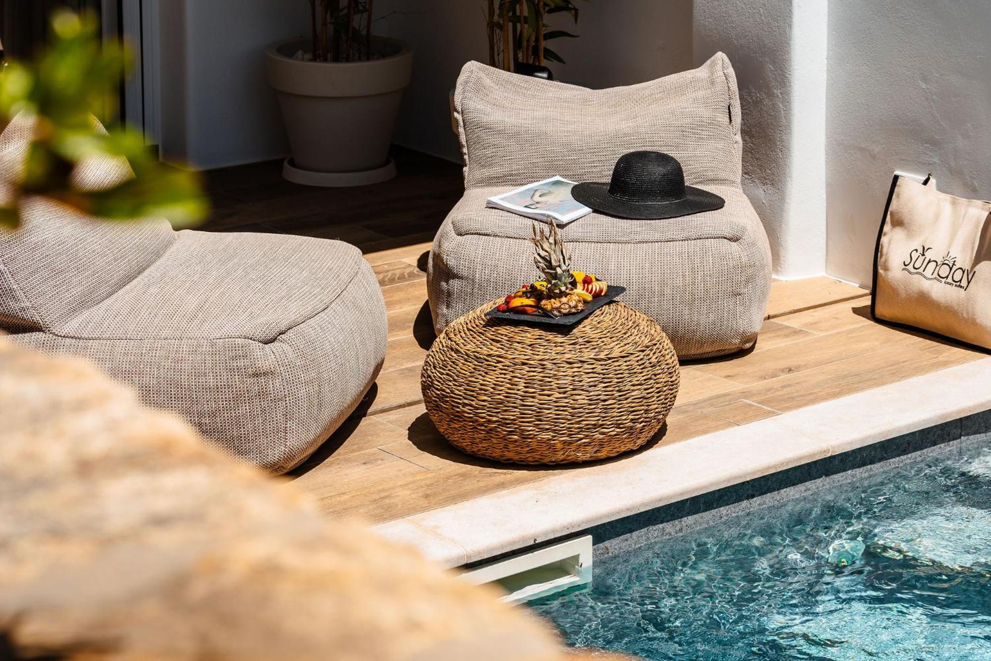 Sunday Luxury Suites Ajía Ána Kültér fotó