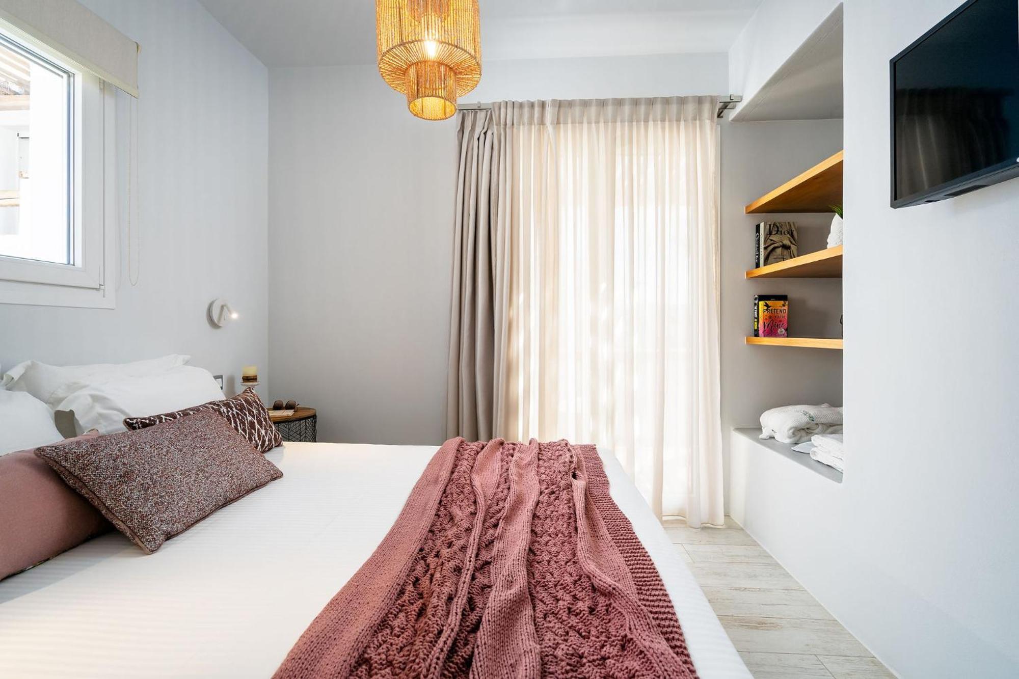 Sunday Luxury Suites Ajía Ána Kültér fotó