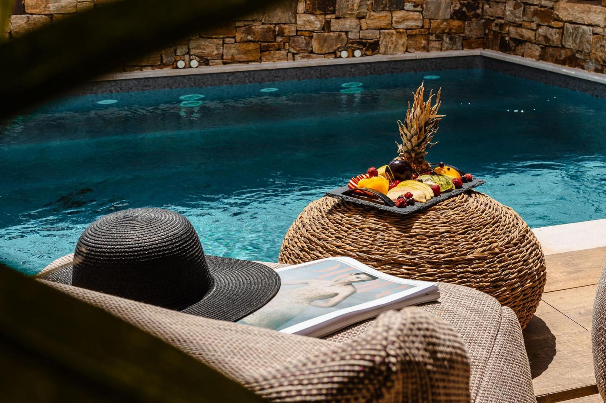 Sunday Luxury Suites Ajía Ána Kültér fotó