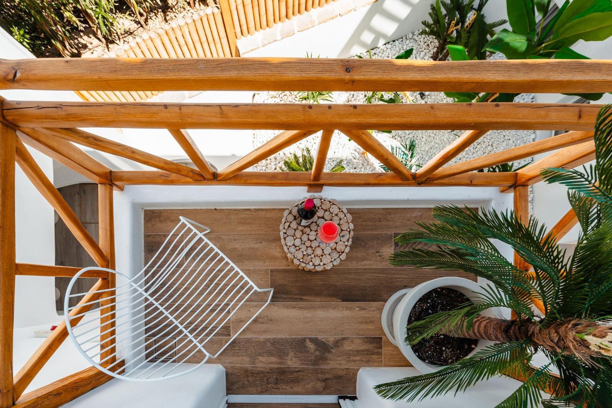 Sunday Luxury Suites Ajía Ána Kültér fotó