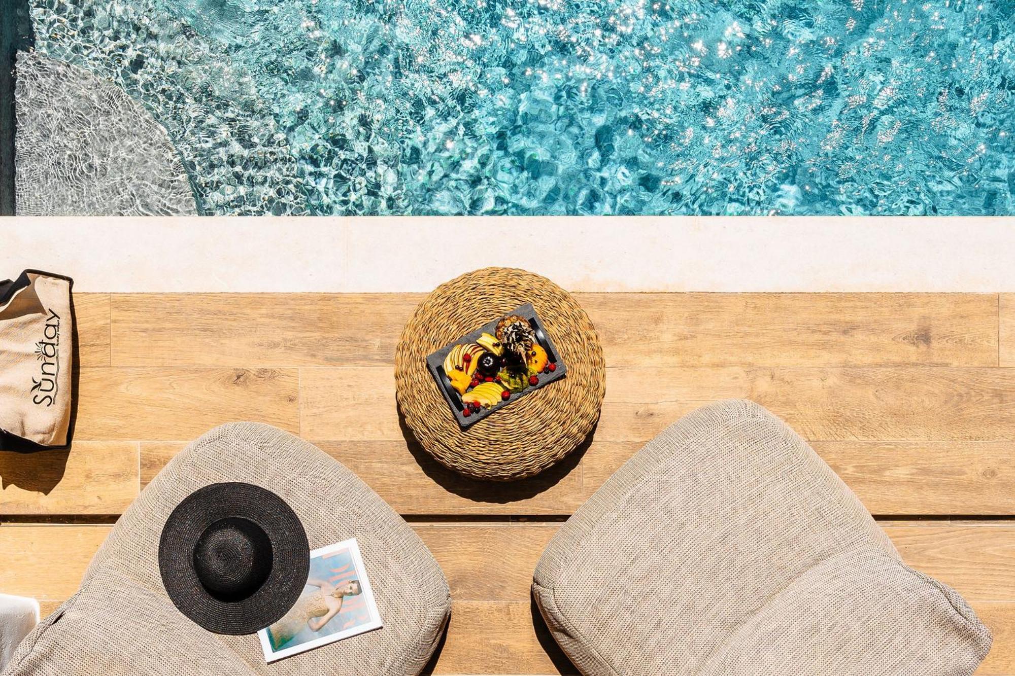 Sunday Luxury Suites Ajía Ána Kültér fotó