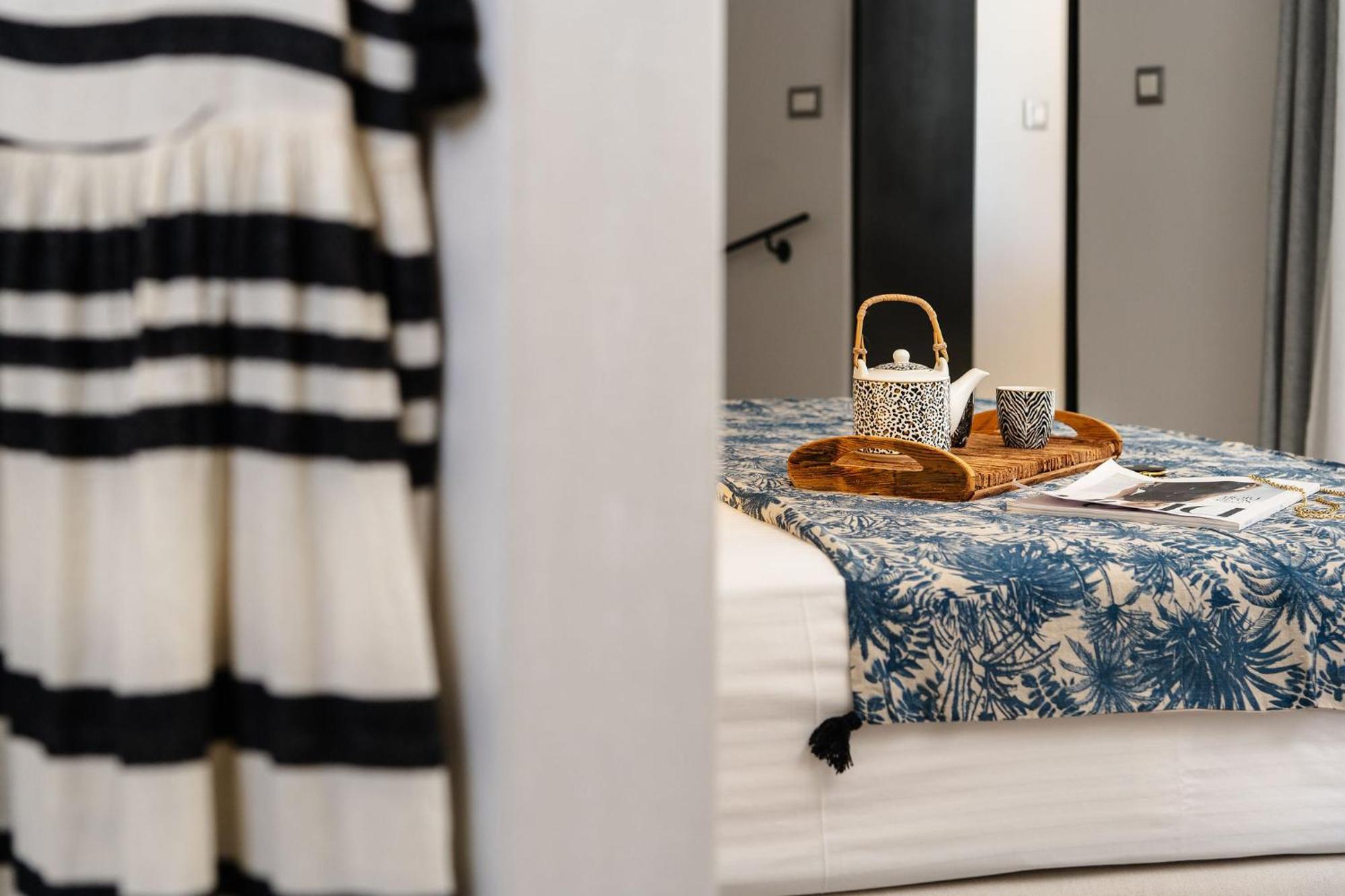 Sunday Luxury Suites Ajía Ána Kültér fotó